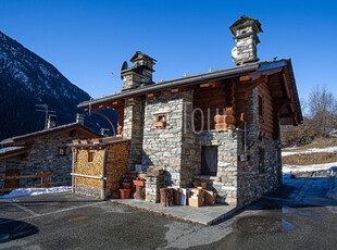 Villa in vendita Aosta