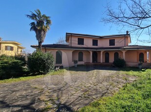 Villa in vendita Frosinone