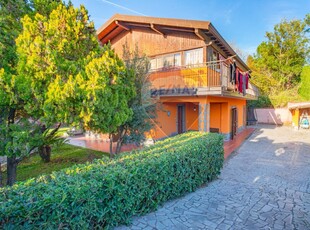Villa in Via Verdina, San Giovanni la Punta, 6 locali, 2 bagni, 250 m²