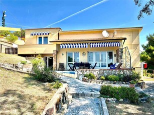villa indipendente in vendita a Capoliveri