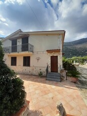 Villa unifamiliare in vendita a Carini