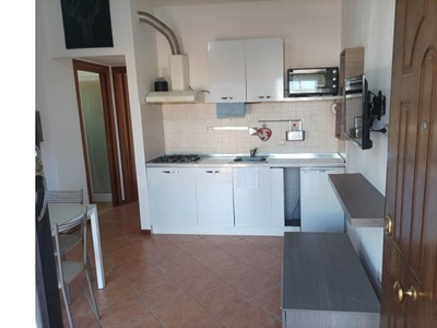 Affitto Appartamento Vacanze a Pomezia, Frazione Torvaianica Alta, Via Lago Maggiore 24