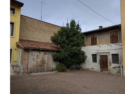 Casa indipendente in vendita a Villafranca di Verona, Corso Vittorio Emanuele II 136