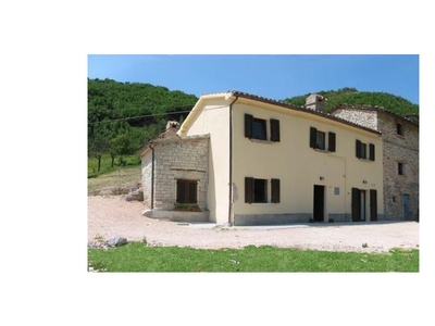 Affitto Casa Vacanze a Cagli, Frazione Naro, case sparse 148