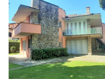 Affitto Villa Vacanze a Pietrasanta, Frazione Marina Di Pietrasanta