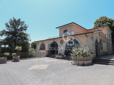 Villa con terrazzo a Fiano Romano