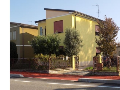 Villa in vendita a Minerbe, Via C. Battisti 49