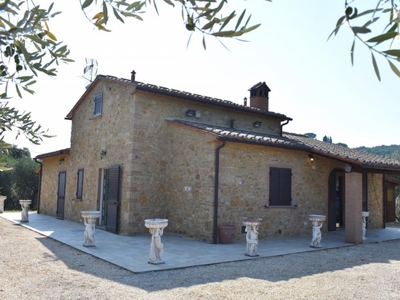 villa indipendente in vendita a Volterra
