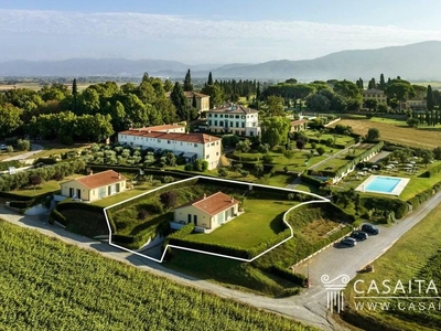 Villa di 256 mq in vendita Piazza della Repubblica, 27, Cortona, Toscana