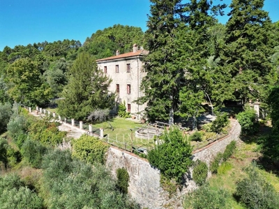 Esclusiva villa in vendita Via delle Macennere, Lucca, Toscana