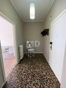 Bilocale a Loano, 1 bagno, arredato, 45 m², 3° piano, ascensore