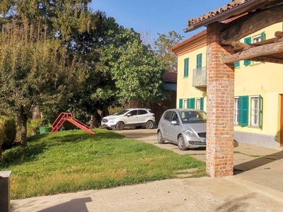 Casale indipendente, soleggiato e panoramico!