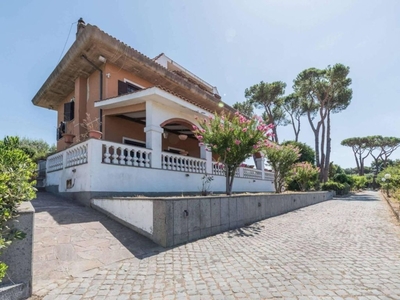 Villa di 337 mq in vendita via Nettunense, Albano Laziale, Lazio