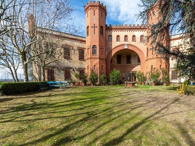 Prestigioso complesso residenziale in vendita Via Roma, 1, Baldissero d'Alba, Piemonte