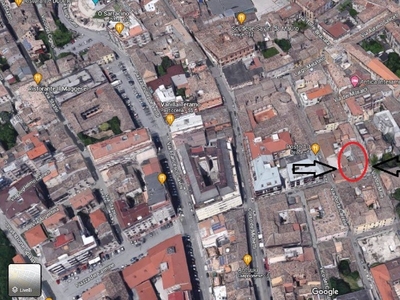 Quadrilocale in Via Dei Tribunali, Teramo, 2 bagni, 135 m², 1° piano