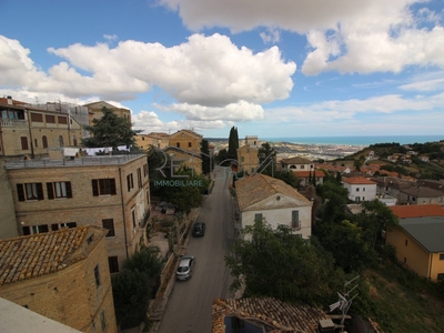 Quadrilocale in Via XX Settembre, Colonnella, 1 bagno, arredato