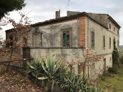 Rustico in Carosi, Civitella del Tronto, 8 locali, 1 bagno, 796 m²