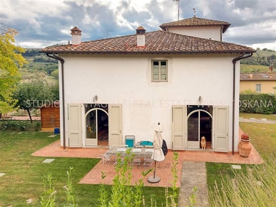 Villa in ottime condizioni in zona Tavarnelle Val di Pesa a Barberino Tavarnelle