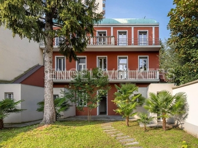 Prestigiosa villa di 252 mq in vendita Via Luigi Galvani, 1, Busto Arsizio, Lombardia