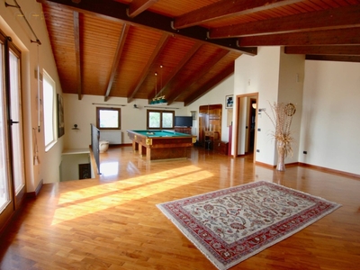 Villa singola a Colonnella, 16 locali, 4 bagni, giardino privato