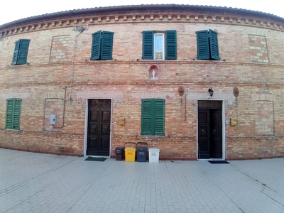 Villa bifamiliare in vendita a Ostra Ancona