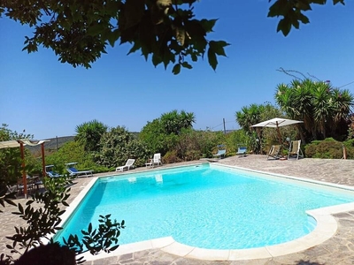 Villa\/Casa Vacanze con piscina