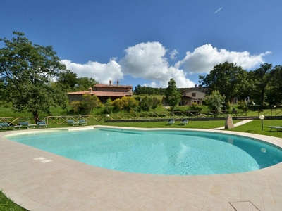 Affascinante casa a Roccalbegna con piscina condivisa