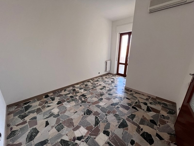 Appartamento in Vendita a Oristano, 165'000€, 140 m²