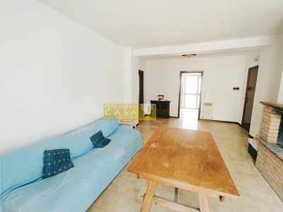 Appartamento in Vendita a Teramo, zona Piano Della Lenta, 103'000€, 105 m²