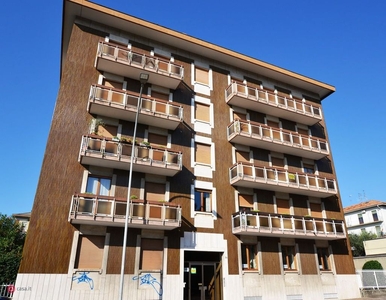 Appartamento in Vendita in Via Galimberti Tancredi 24 a Biella