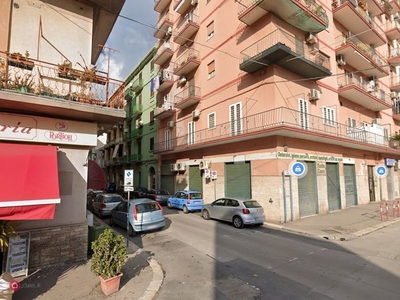 Appartamento in Vendita in Via Giovan Giovine a Taranto