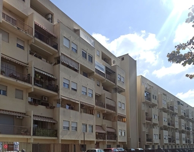 Appartamento in Vendita in Via SANDRO PERTINI 85 a Messina