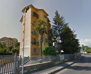 Appartamento in Vendita in Via Valle Fioretta 11 a Frosinone