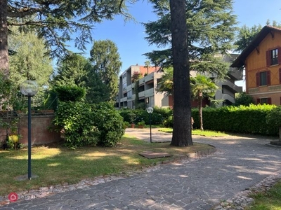 Appartamento in Vendita in Viale Padre GianBattista Aguggiari a Varese