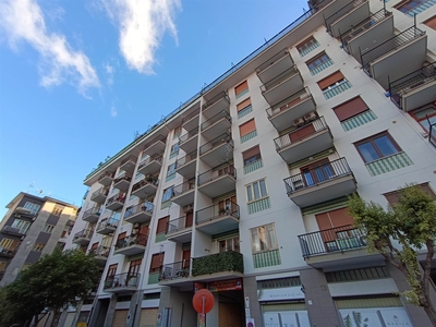 Appartamento in zona Torrione a Salerno