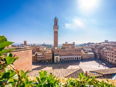 Attico/Mansarda in Vendita in a Siena