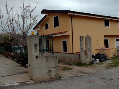 Bifamiliare in nuova costruzione a Marano Marchesato