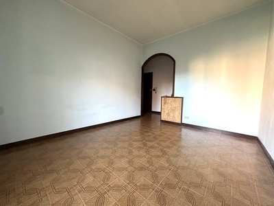 Bilocale in Vendita a Pavia, zona Pompieri - S. Giovannino, 123'000€, 68 m²