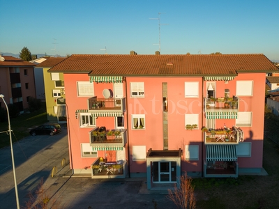 Casa a Pordenone in Via Col Di Lana, Pordenone, Torre