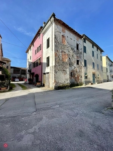 Casa indipendente in Vendita in Via dei Pellegrini 390 a Lucca
