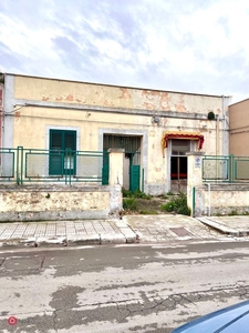 Casa indipendente in Vendita in Via Giovanni Castromediano 12 a Brindisi
