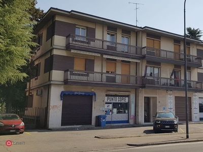 Negozio/Locale commerciale in Vendita in Via Antonio Schivardi 90 a Brescia