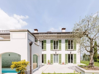 Prestigiosa villa di 700 mq in vendita Bellagio, Italia
