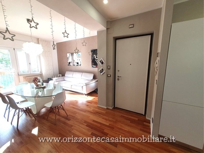 Quadrilocale in Vendita a Ascoli Piceno, zona Porta Maggiore, 149'000€, 93 m²