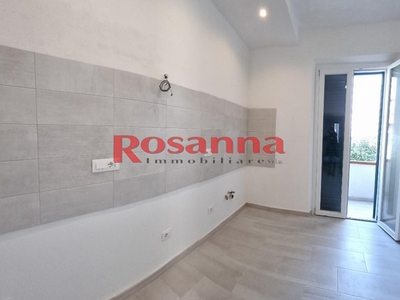 Quadrilocale in Vendita a Livorno, 125'000€, 65 m²