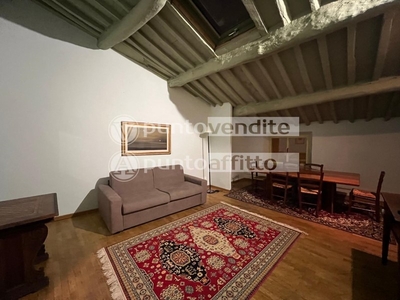Trilocale in Affitto a Lucca, 950€, 100 m², arredato