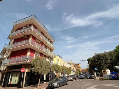 Trilocale in Vendita a Bari, 110'000€, 97 m²