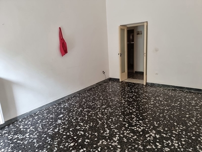 Trilocale in Vendita a Taranto, 67'000€, 90 m²