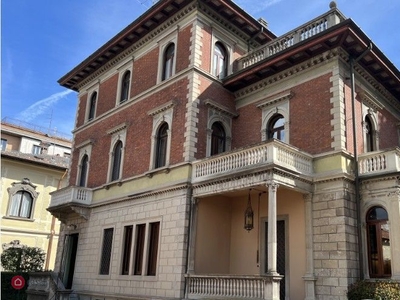 Ufficio in Vendita in Via Giovanni Bagaini a Varese