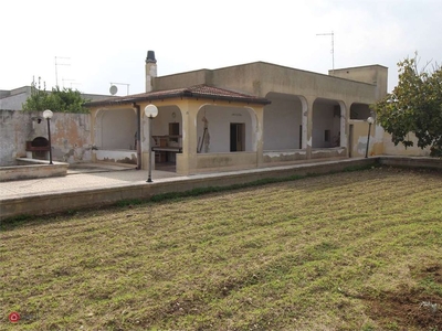 Villa in Vendita in Via dei Palombari a Brindisi